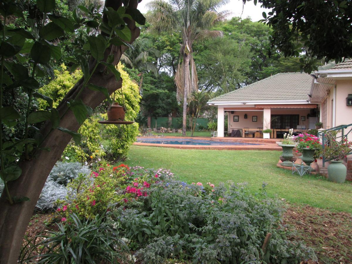 12 Fleetwood Bed & Breakfast Harare Exterior photo